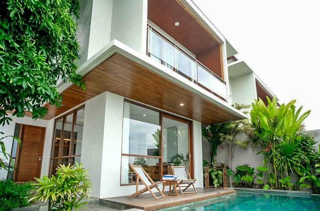 Villa with Garden View
